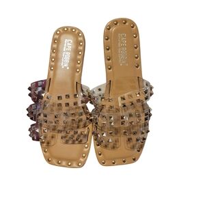 NWT Cape Robbin Amisha Tan Gold Studded Women's Flat Sandals